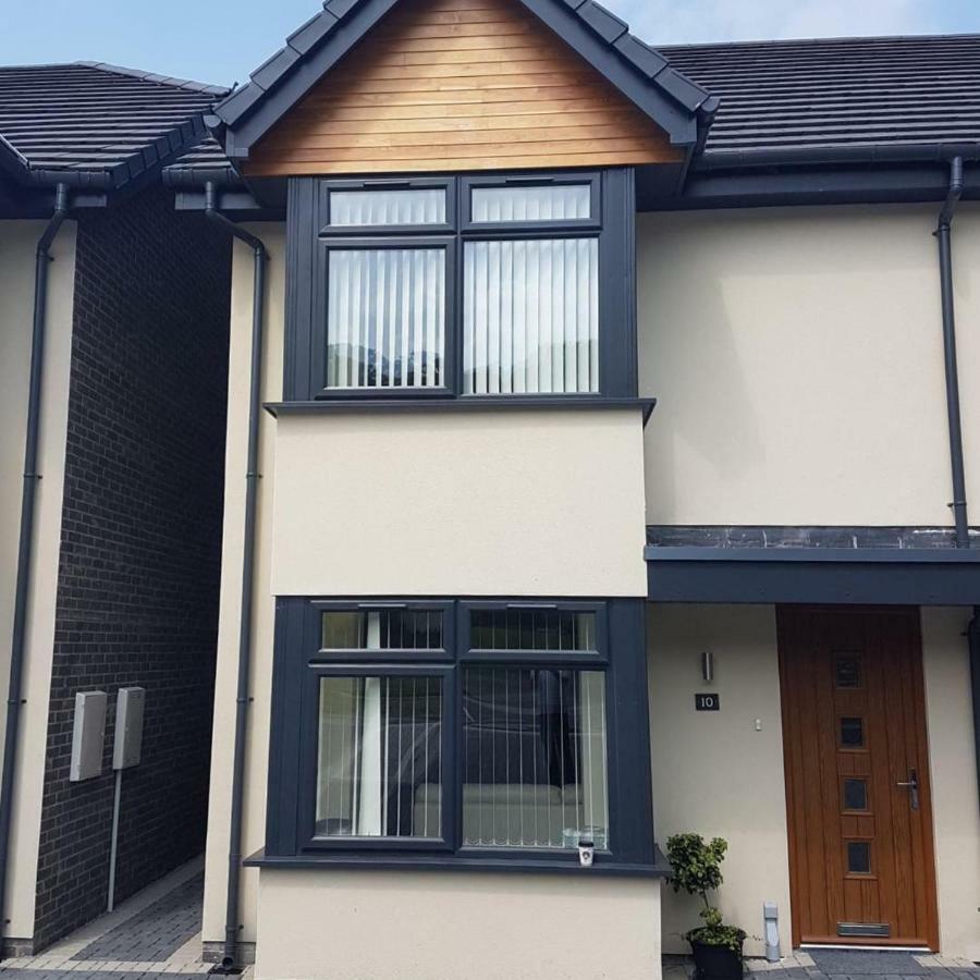 فيلا Bright Modern House Beside Snowdonia لانفيرفيخان المظهر الخارجي الصورة